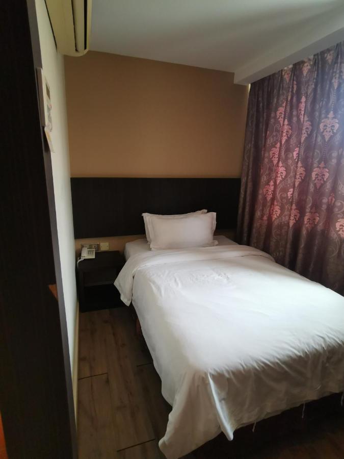Hotel De Leon II ลาฮัดดาตู ภายนอก รูปภาพ