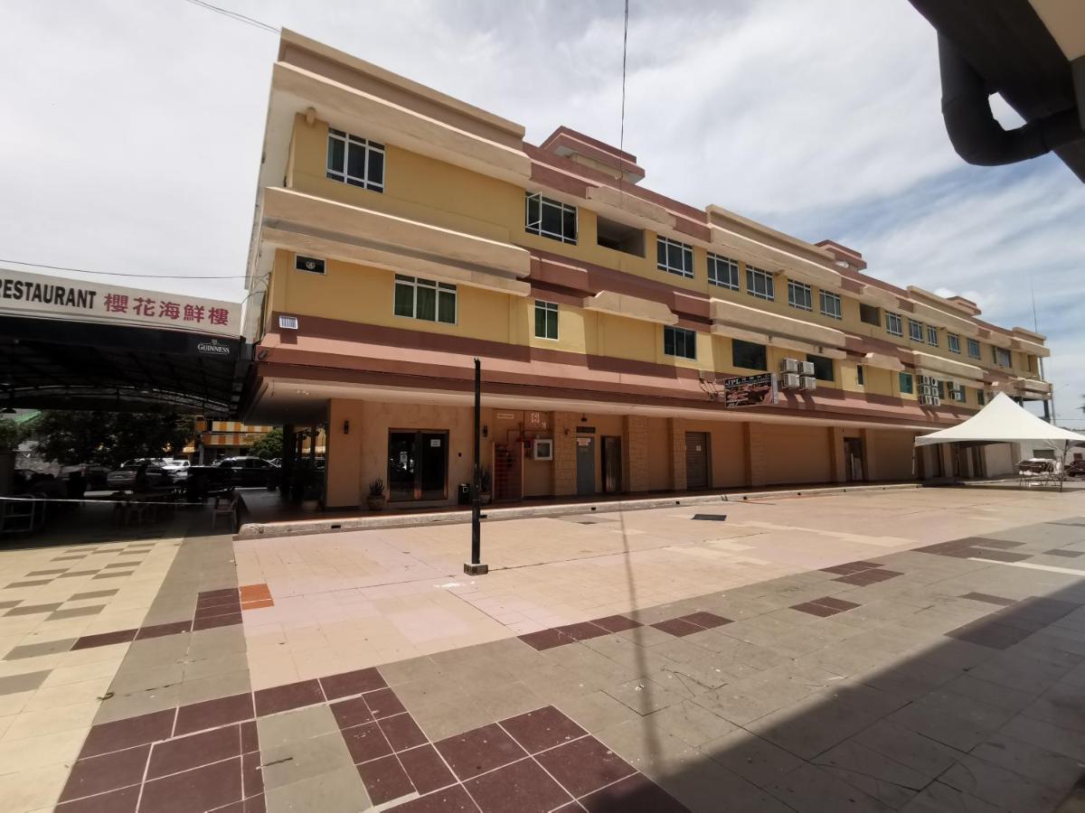 Hotel De Leon II ลาฮัดดาตู ภายนอก รูปภาพ
